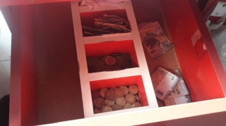 Tovuzda mağazadan 2000 manatlıq siqaret oğurlanıb - FOTO 