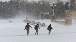 Qarda yıxılaraq xəsarət alanların sayı 71-ə çatıb - YENİLƏNİB
