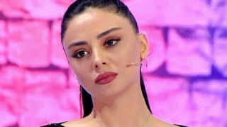 Vüsalədən paylaşım: İkiniz də məni tək qoydunuz - FOTO 