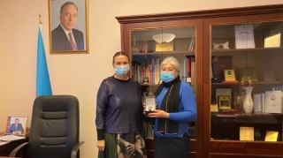 Qənirə Paşayeva şəhid anası ilə görüşüb  - FOTO