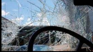 Kürdəmirdə "Mercedes" "Daewoo" ilə toqquşdu