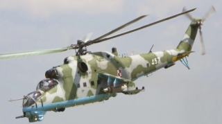 Mi-24 hərbi helikopteri təcili eniş etdi 