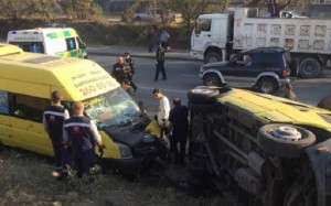 Tbilisidə mikroavtobus aşdı: 6 yaralı