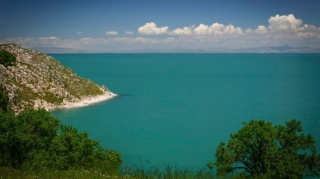 Van gölündən çıxarılan cəsədlərin sayı 42-yə çatıb