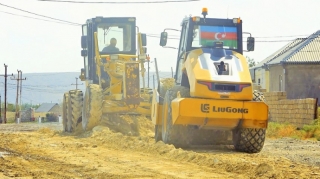 Pirəkəşkül qəsəbəsinə gedən yol yenidən qurulur  - FOTO