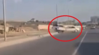 Bakıda toy karvanında avtoxuliqanlıq edən “Prius” qəza törətdi - ANBAAN VİDEO 