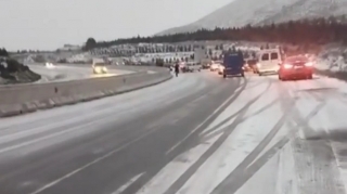 Ölkənin hansı yolları buz bağlayıb? - RƏSMİ AÇIQLAMA 