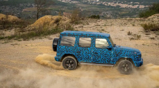 Yerində 360 dərəcə dönə bilən "Galenvagen"in sirri açıldı  - VİDEO