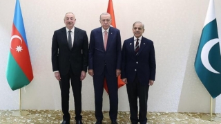 Artıq bir qəlbdə iki ruh deyil, bir qəlbdə üç ruh var - Pakistan Baş naziri 