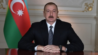 Президент Ильхам Алиев поздравил азербайджанских женщин 