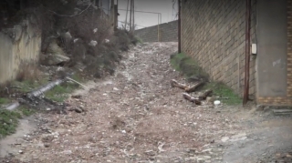 Səbailin bitmək bilməyən yol problemi: Sakinlərin şikayətinə niyə baxılmır? - VİDEO