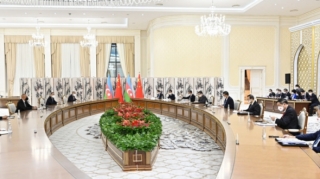 Prezident İlham Əliyev: Azərbaycan Çin ilə Avropa arasında nəqliyyat prosesində mühüm rol oynayır 