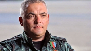 General-leytenant təqaüdə göndərildi 