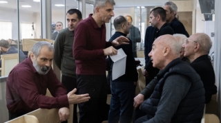 Ermənistan vətəndaşlarının məhkəməsi təqsirləndirilən şəxslərin son söz çıxışları ilə davam etdirilib 