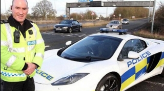 Dünya ölkələrinin lüks polis avtomobilləri  - FOTOLAR