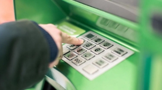 Bank hesablarından 20 min manat oğurlayan şəxs tutulub 