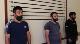 Mingəçevirdə taksi sürücüsünə qarşı  soyğunçuluq edən müştərilər saxlanılıb  - FOTO