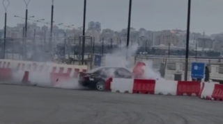 Dünənki yarışda qəza anı - VIDEO 