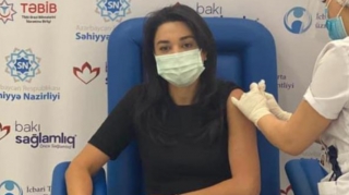 Ombudsman Səbinə Əliyeva peyvənd olundu - FOTO 