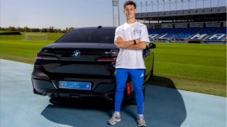 Arda Gülərə lüks avtomobil hədiyyə olundu - FOTO