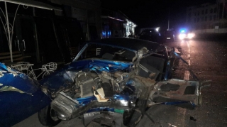 Zaqatalada "011" və "Kamaz" toqquşdu, 2 nəfər öldü; xəsarət alanlar var    - FOTO - VİDEO
