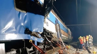 Qatarlar toqquşub, 40 nəfər yaralanıb - FOTO 