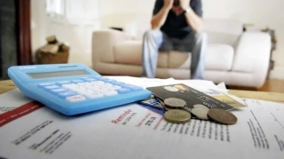 Azərbaycanda problemli kreditlər artır - Buna səbəb nədir? 