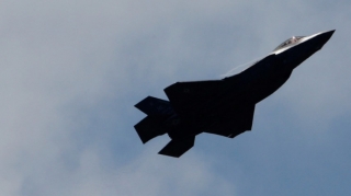 Yaponiyanın "F-15" qırıcısı radardan itib