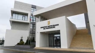 Dələduzluğa görə axtarışda olan şəxs  Azərbaycana ekstradisiya olunur 