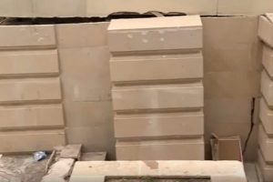 Bakıda hündürmərtəbəli yaşayış binası çökür - VİDEO