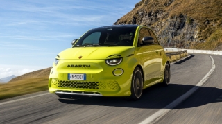 "Abarth 500e" “sığın” testində əla nəticələr əldə edib 