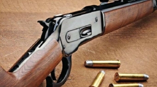 Bakıda avtomobildən silah-sursat aşkarlandı 