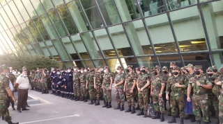 Növbəti yanğınsöndürmə qrupu Türkiyəyə yola düşüb - FOTO