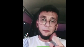 Prezidentin qarşısında "ruçnoy" çəkdiyini  deyən gənc  - VİDEO