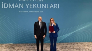 Prezident ona ev verdi   - FOTO