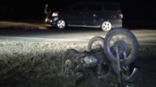 “Mercedes” motosikletlə toqquşdu;  4 nəfər öldü - FOTO 