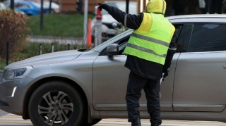 Qadın sürücünü şillələyən və üzünə tüpürən "parkovşik" həbs edildi 