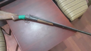 Xızı sakini əmisinin evindən 2 tüfəng oğurlayıb 