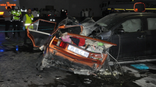 Avtomobil yük maşını ilə toqquşdu: 5 ölü, 6 yaralı 