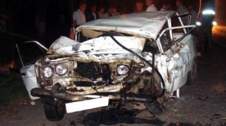 Sabirabadda dəhşətli qəza: 2 nəfər öldü, 3 yaralı var 