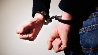 Füzulidə sərxoş kişi xəstə olan anası üçün çağırışa gələn tibb işçilərini təhqir edib