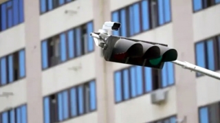 Bakıda “ağıllı svetoforlar” dövrü: Tıxac problemi həll oluna bilərmi? - AÇIQLAMA 