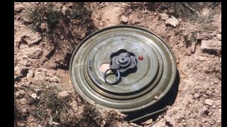 ANAMA-nın əməkdaşı Cəbrayılda minaya düşüb