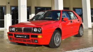 Əfsanəvi "Lancia Delta" elektrokar şəklində geri qayıdacaq