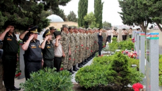 Milli Qəhrəman Mübariz İbrahimovun məzarı ziyarət edilib - FOTO 