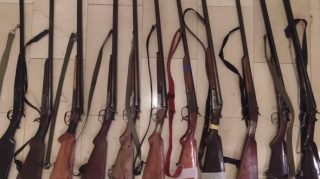 Masallı sakinlərindən qanunsuz saxlanılan odlu silahlar aşkarlandı  - FOTO