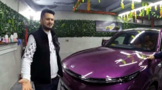 На дорогие автомобили известного бизнесмена наложен арест - ФОТО