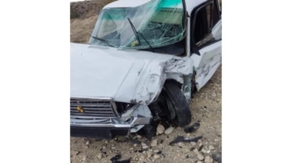 Şəkidə toy karvanında iki avtomobil toqquşdu, xəsarət alan var   - FOTO