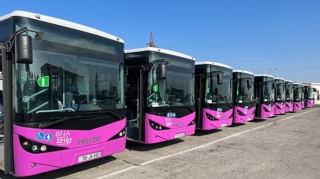 Стоимость проезда на автобусе нового экспресс-маршрута снижена до 50 гяпиков