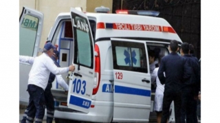 Bakıda çörək maşını qəzaya düşdü, ölən var 